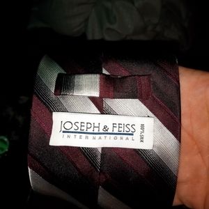 Joseph & Feiss International necktie